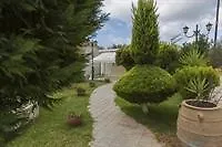 Garbis Villas Λουρδάτα 0*,